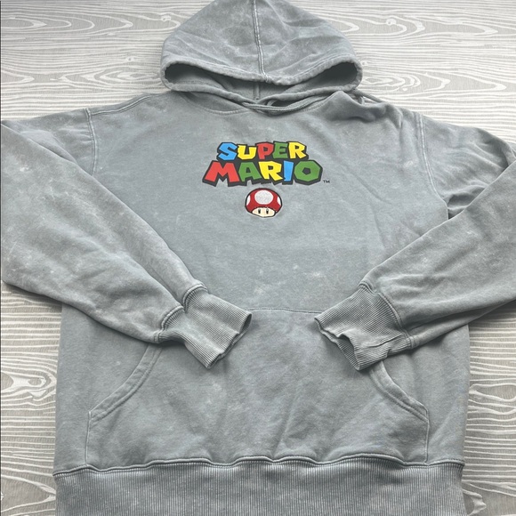 Nintendo Other - Super Mario Men’s Size Small Hoodie Pre Owned with Back Graphics